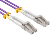 In practical applications, what is the transmission speed of OM4 Fiber optic kabel?